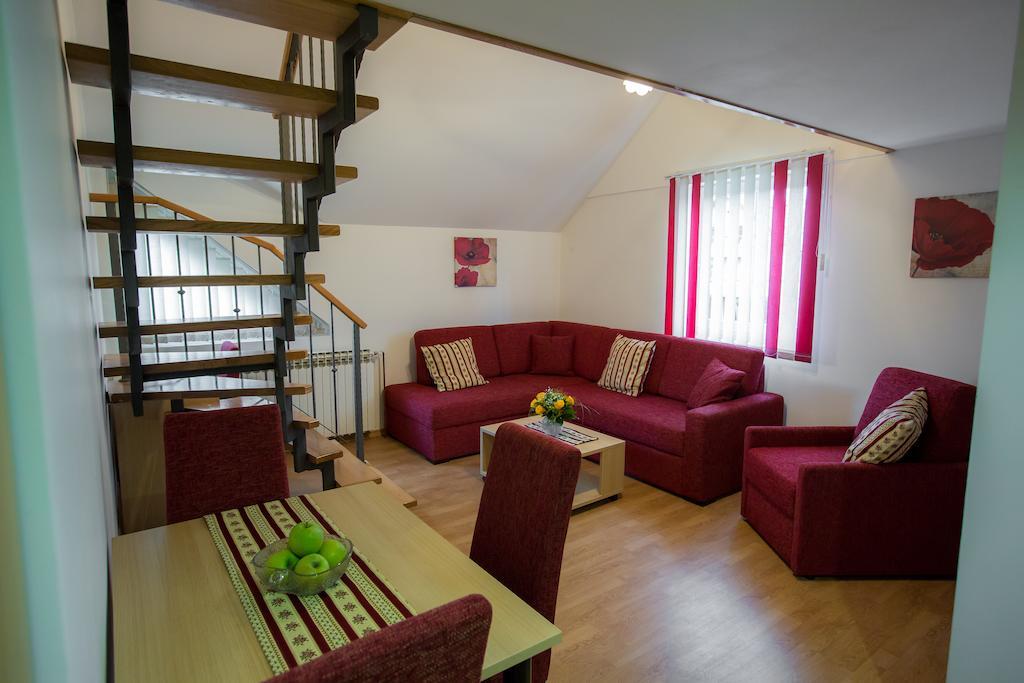 Apartments And Rooms Millennium Ogulin Δωμάτιο φωτογραφία