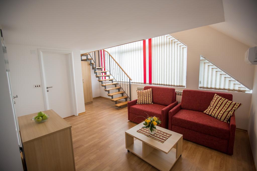 Apartments And Rooms Millennium Ogulin Δωμάτιο φωτογραφία