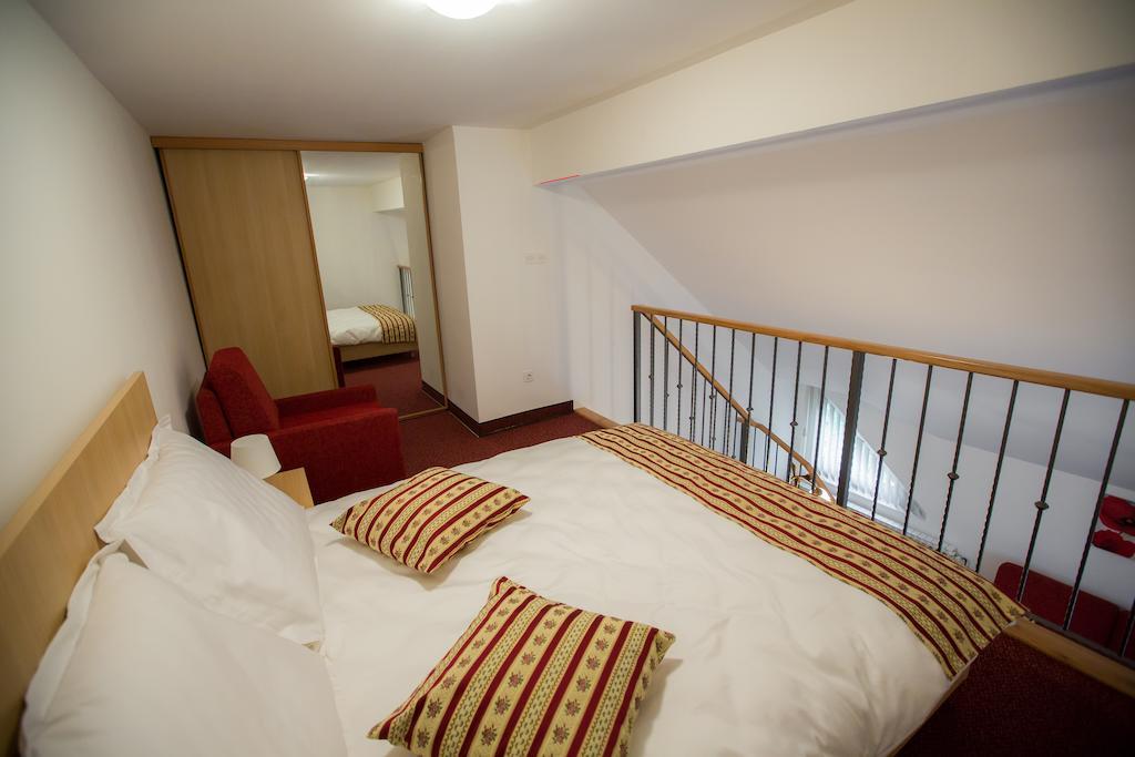 Apartments And Rooms Millennium Ogulin Δωμάτιο φωτογραφία