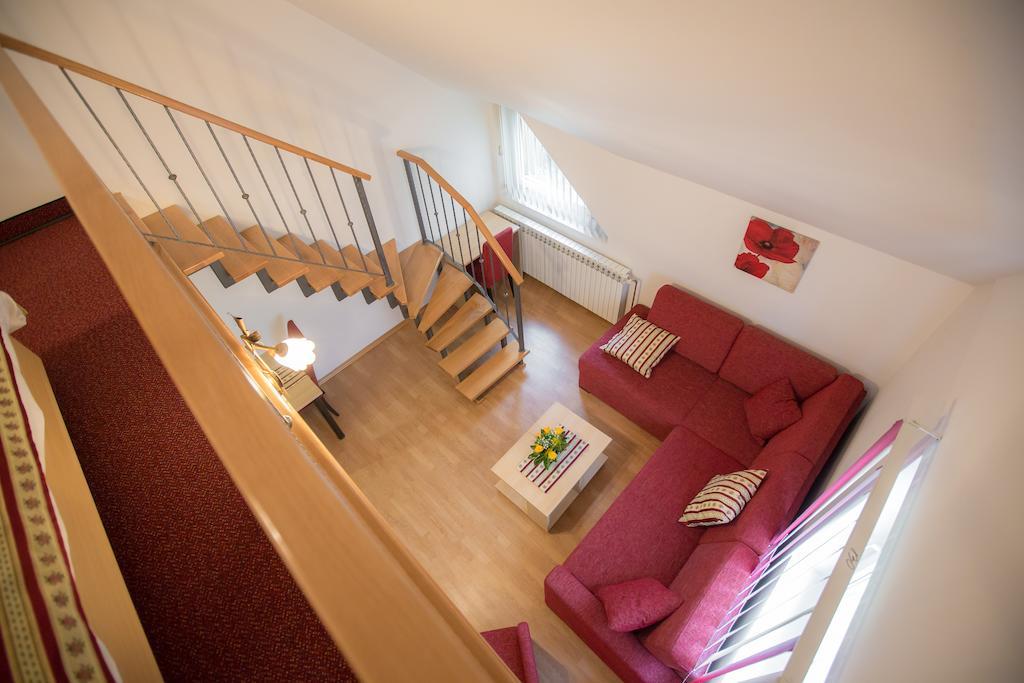 Apartments And Rooms Millennium Ogulin Δωμάτιο φωτογραφία
